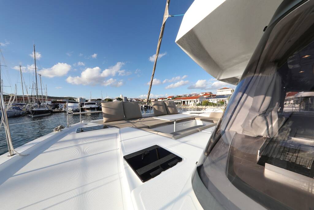Catamaran Bali 4.2 Open Office