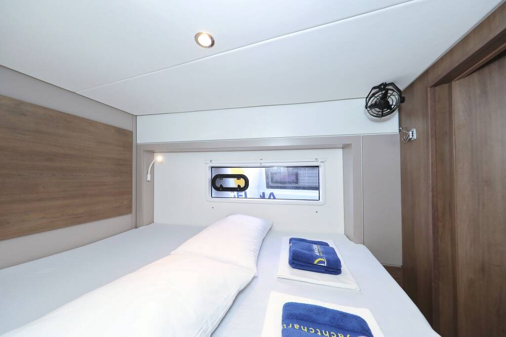 Catamaran Bali 4.2 Open Office