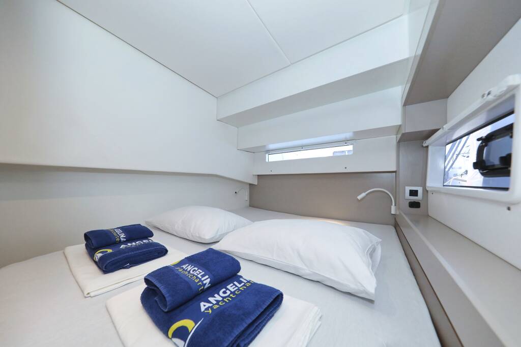 Catamaran Bali 4.2 Open Office