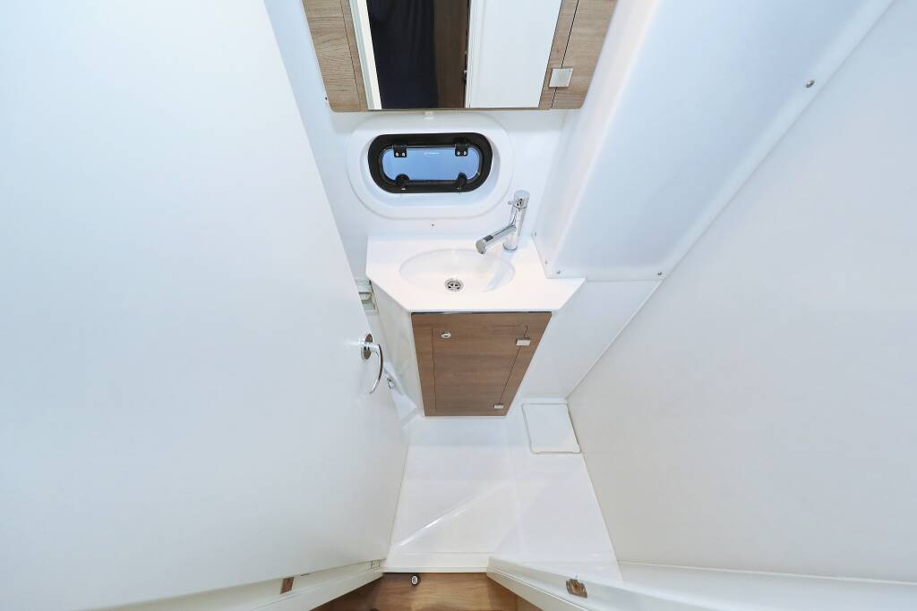 Catamaran Bali 4.2 Open Office
