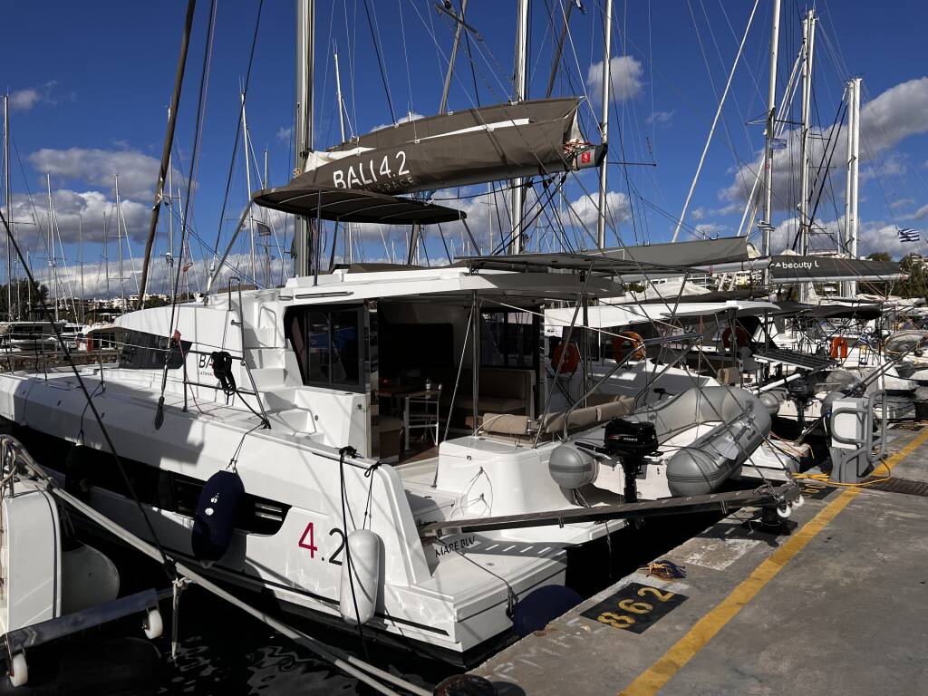 Katamaran Bali 4.2 Mare Blu