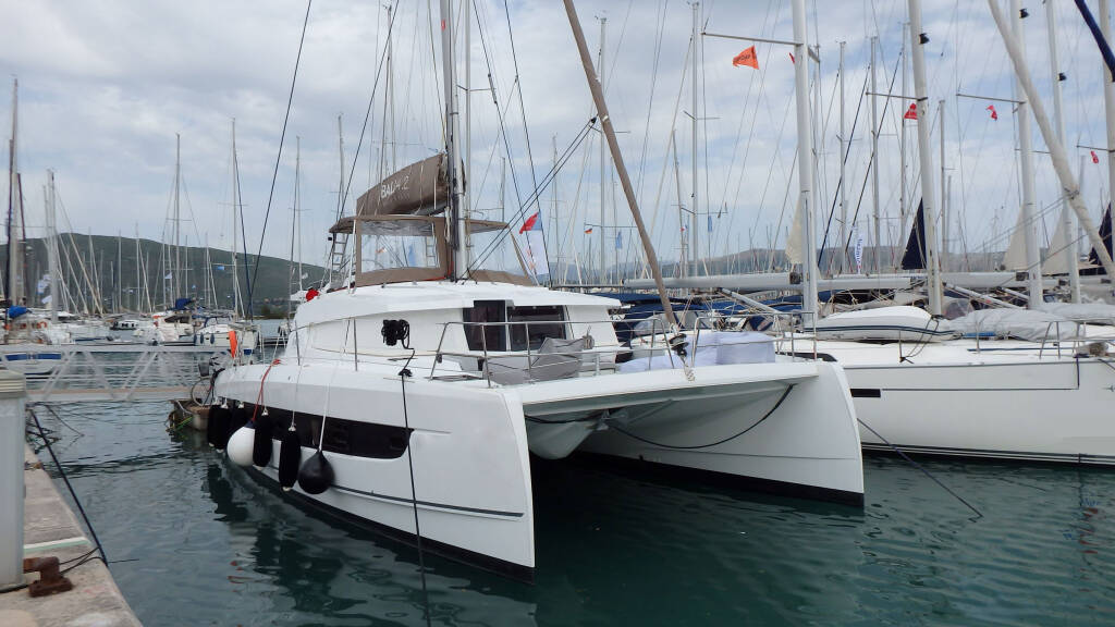 Catamaran Bali 4.2 Blue Navy
