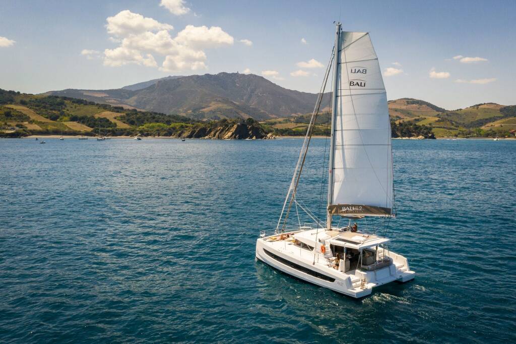 Catamaran Bali 4.2 Nedo