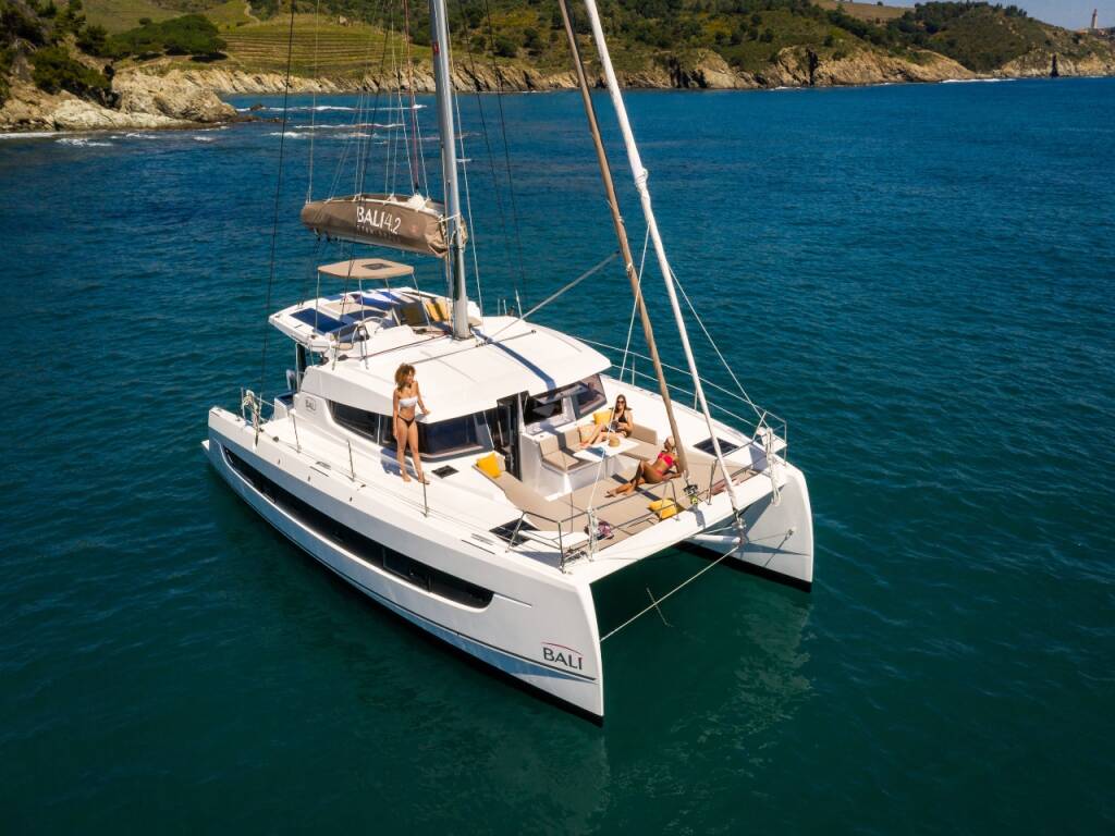 Catamaran Bali 4.2 Agma