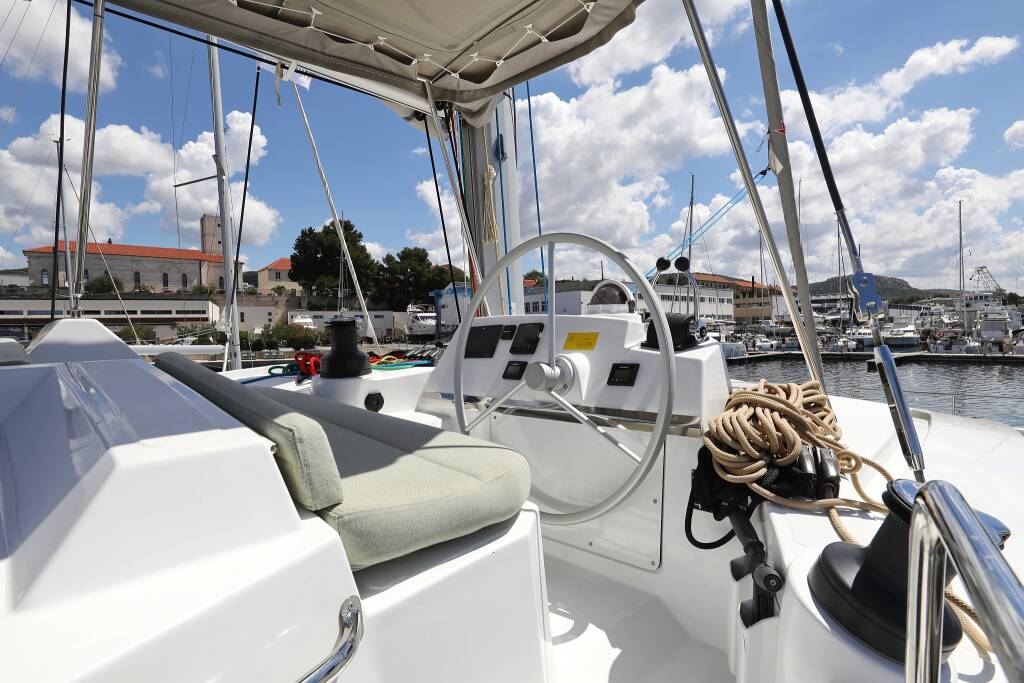 Catamaran Bali 4.2 Mademoiselle