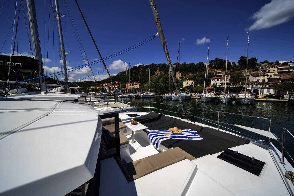 Katamaran Bali 4.2 First Feeling