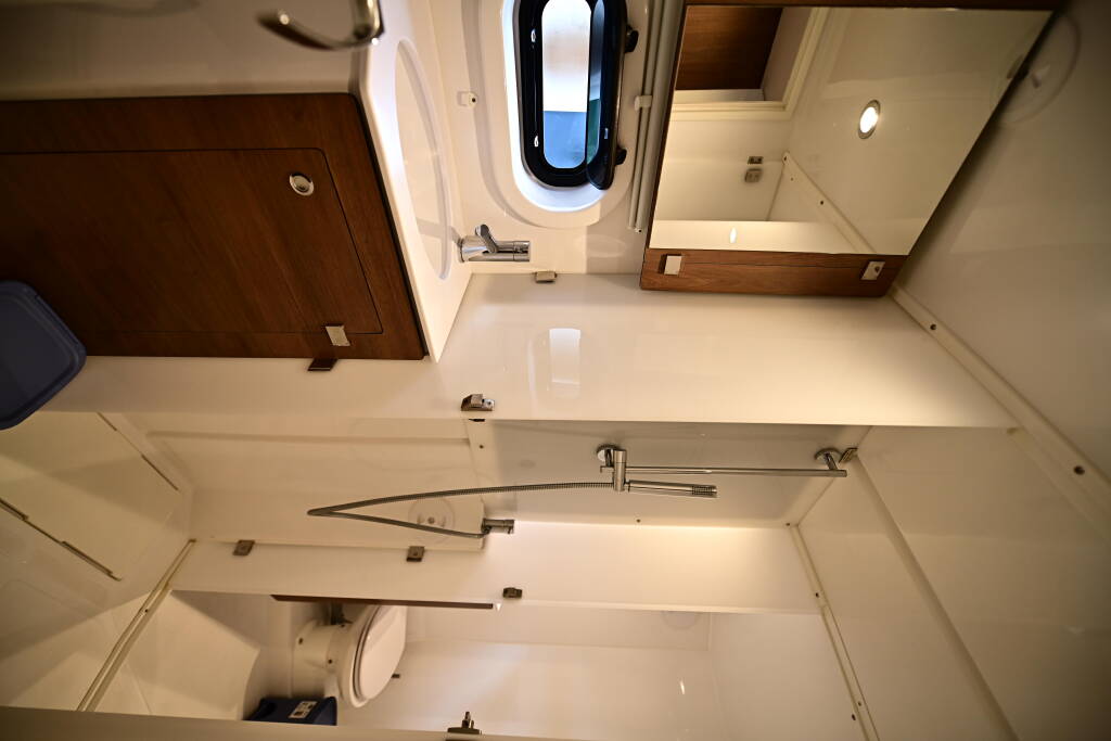 Katamaran Bali 4.2 Res23