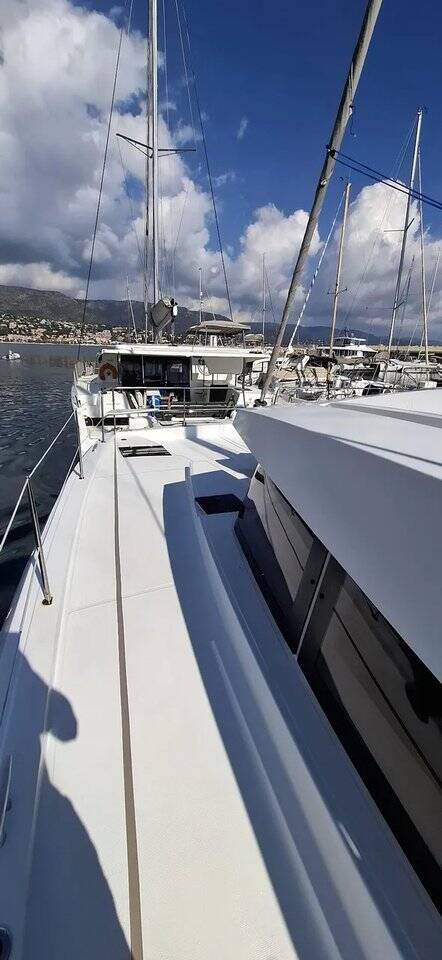 Catamaran Bali 4.2 White Pearl