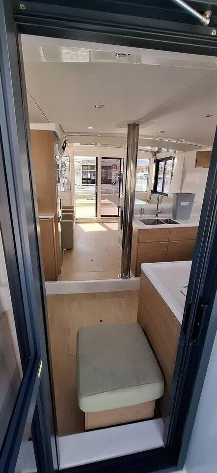 Catamaran Bali 4.2 White Pearl