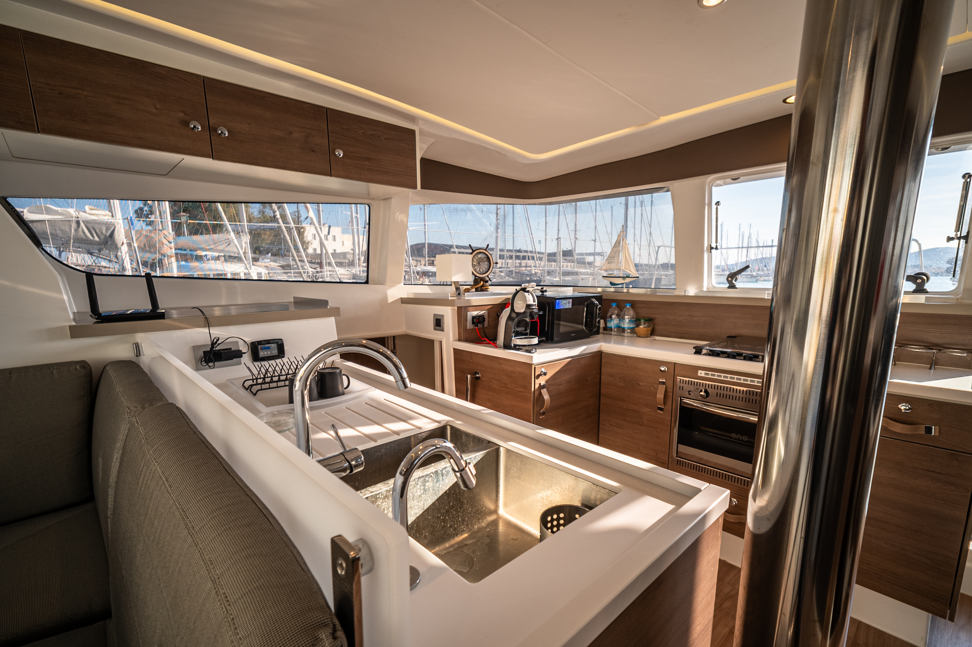 Catamaran Bali 4.2 Silver IX