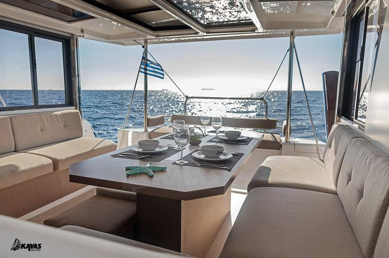 Catamaran Bali 4.2 Junior Mary 1