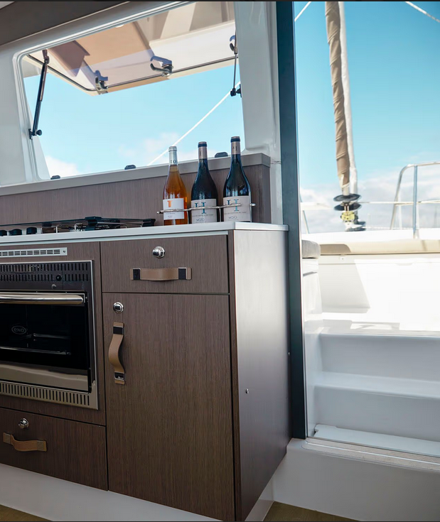 Katamaran Bali 4.2 Junior Mary 1