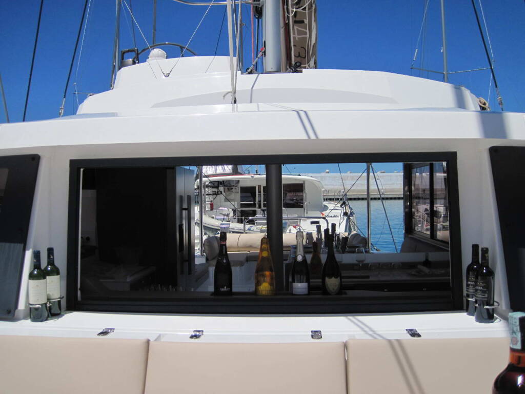 Katamaran Bali 4.3 ECONOMY