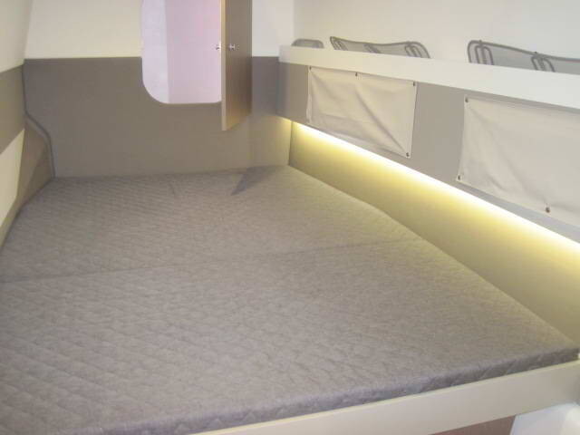 Katamaran Bali 4.3 ECONOMY