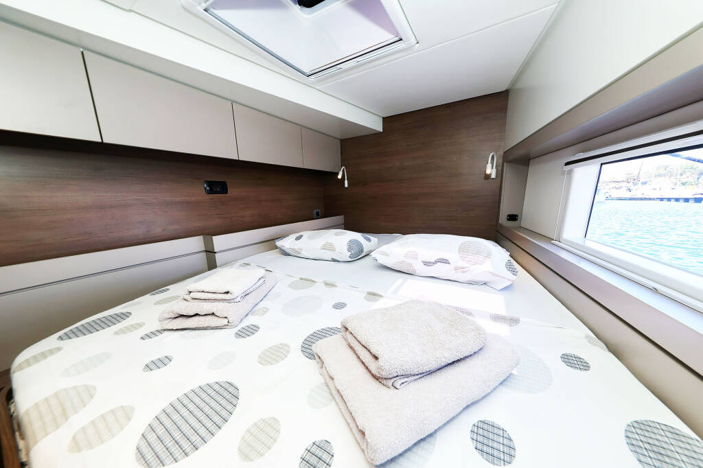 Katamaran Bali 4.4 Algol