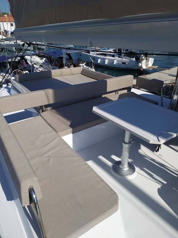 Catamaran Bali 4.4 Tiraminelli