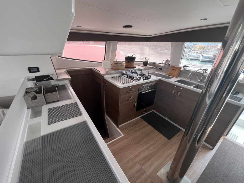 Catamaran Bali 4.4 Bali 4.4