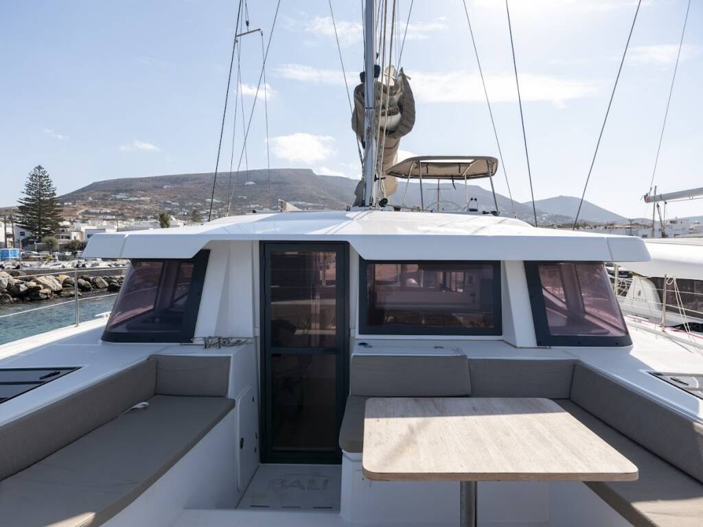 Katamaran Bali 4.4 Maritina