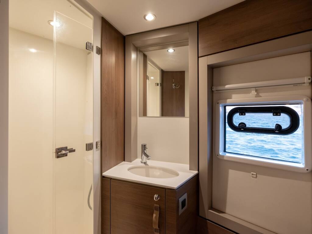 Katamaran Bali 4.4 Maritina