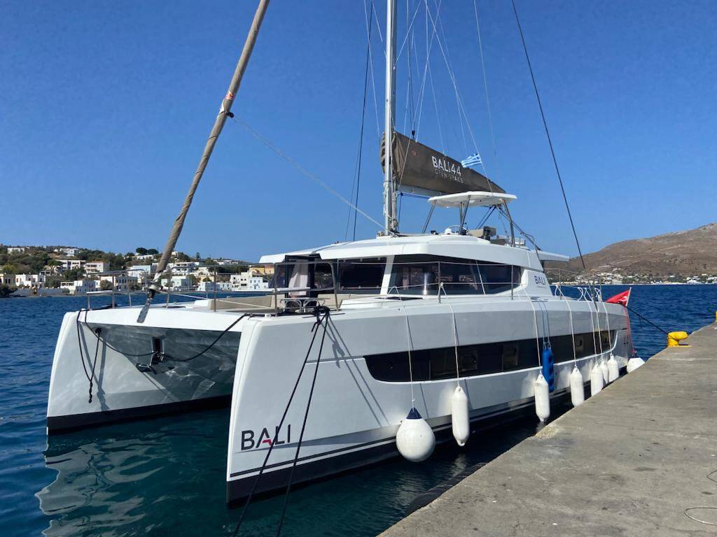 Catamaran Bali 4.4 Enterprise