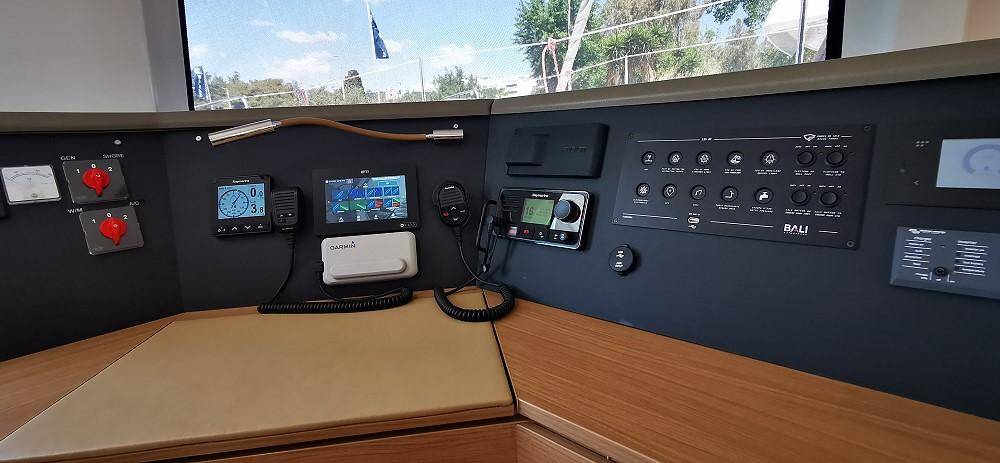 Catamaran Bali 4.4 Kos 44.1