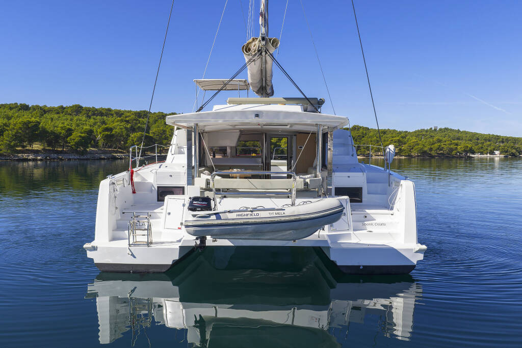 Katamaran Bali 4.4 Mela