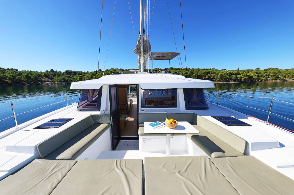 Katamaran Bali 4.4 Mela