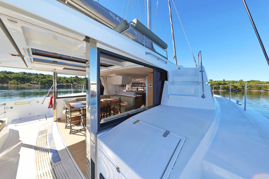 Katamaran Bali 4.4 Mela