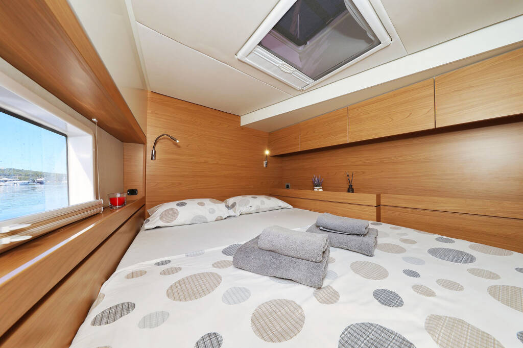 Katamaran Bali 4.4 Mela