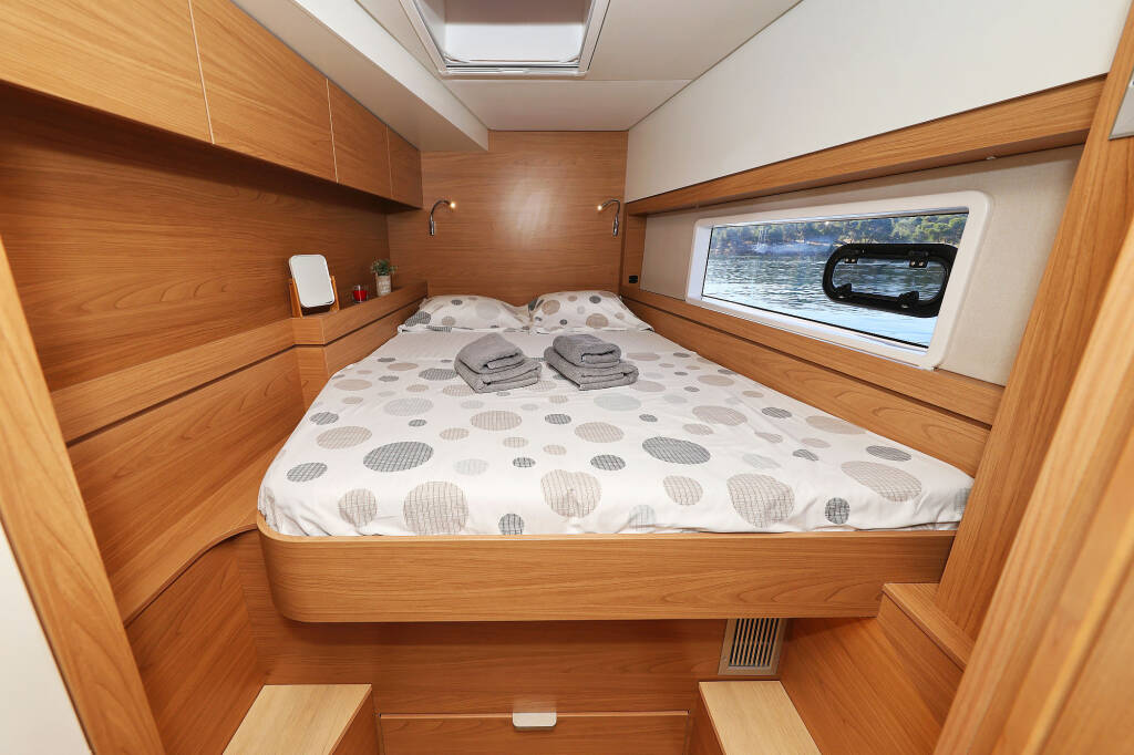 Katamaran Bali 4.4 Mela