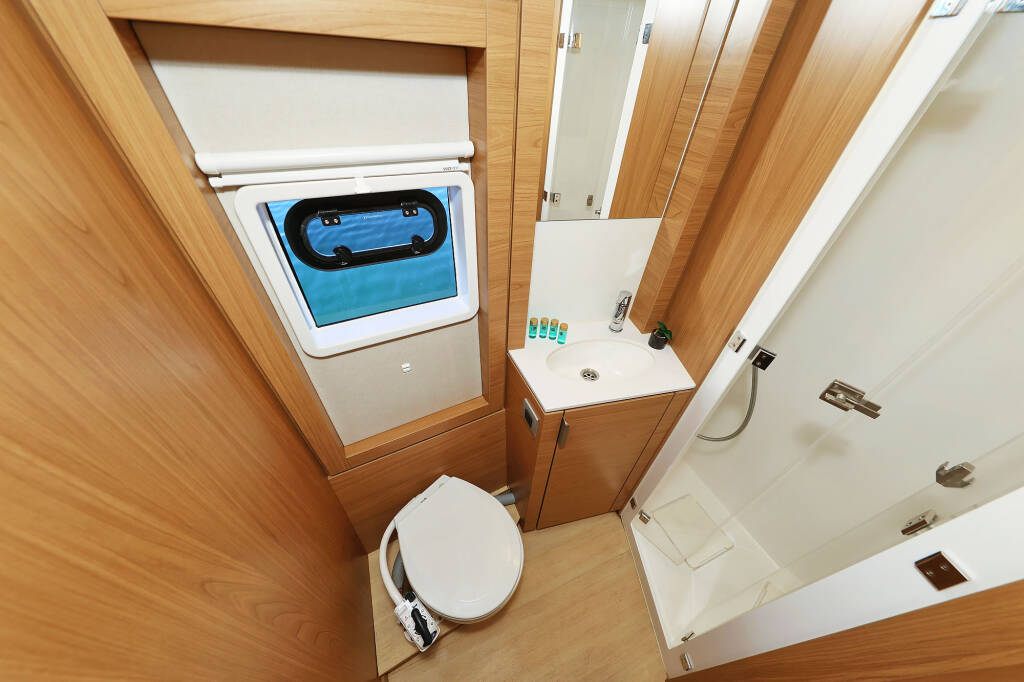 Katamaran Bali 4.4 Mela