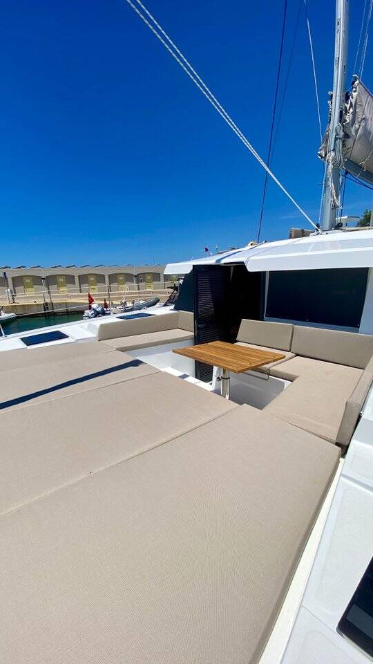 Catamaran Bali 4.4 Leonora