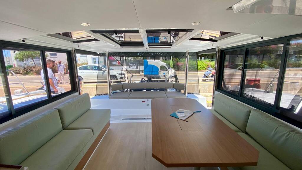 Catamaran Bali 4.4 Leonora