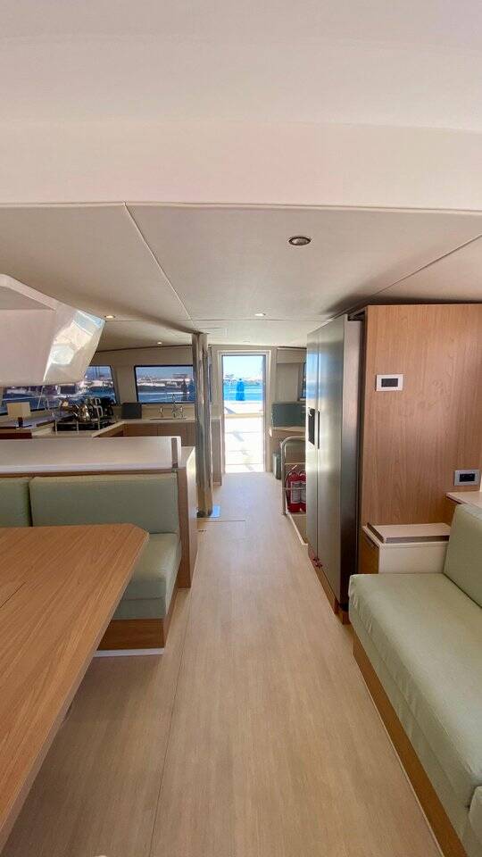 Catamaran Bali 4.4 Leonora