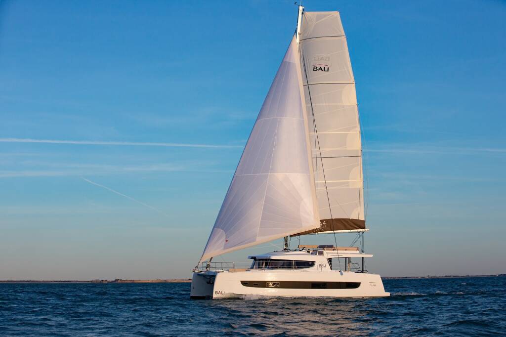 Katamaran Bali 4.4 Breeze