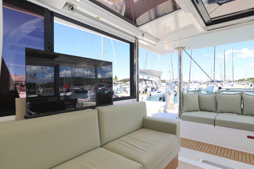 Katamaran Bali 4.4 Breeze