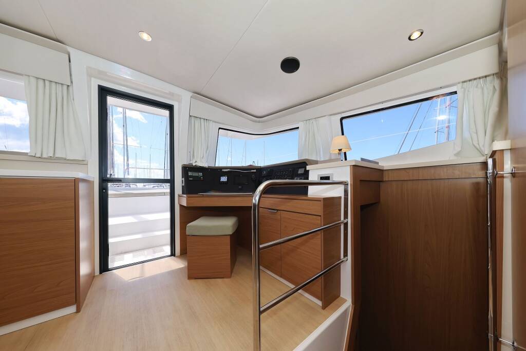 Katamaran Bali 4.4 Breeze