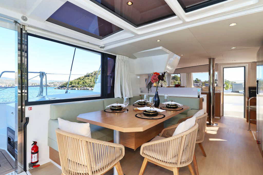 Katamaran Bali 4.4 Voyager