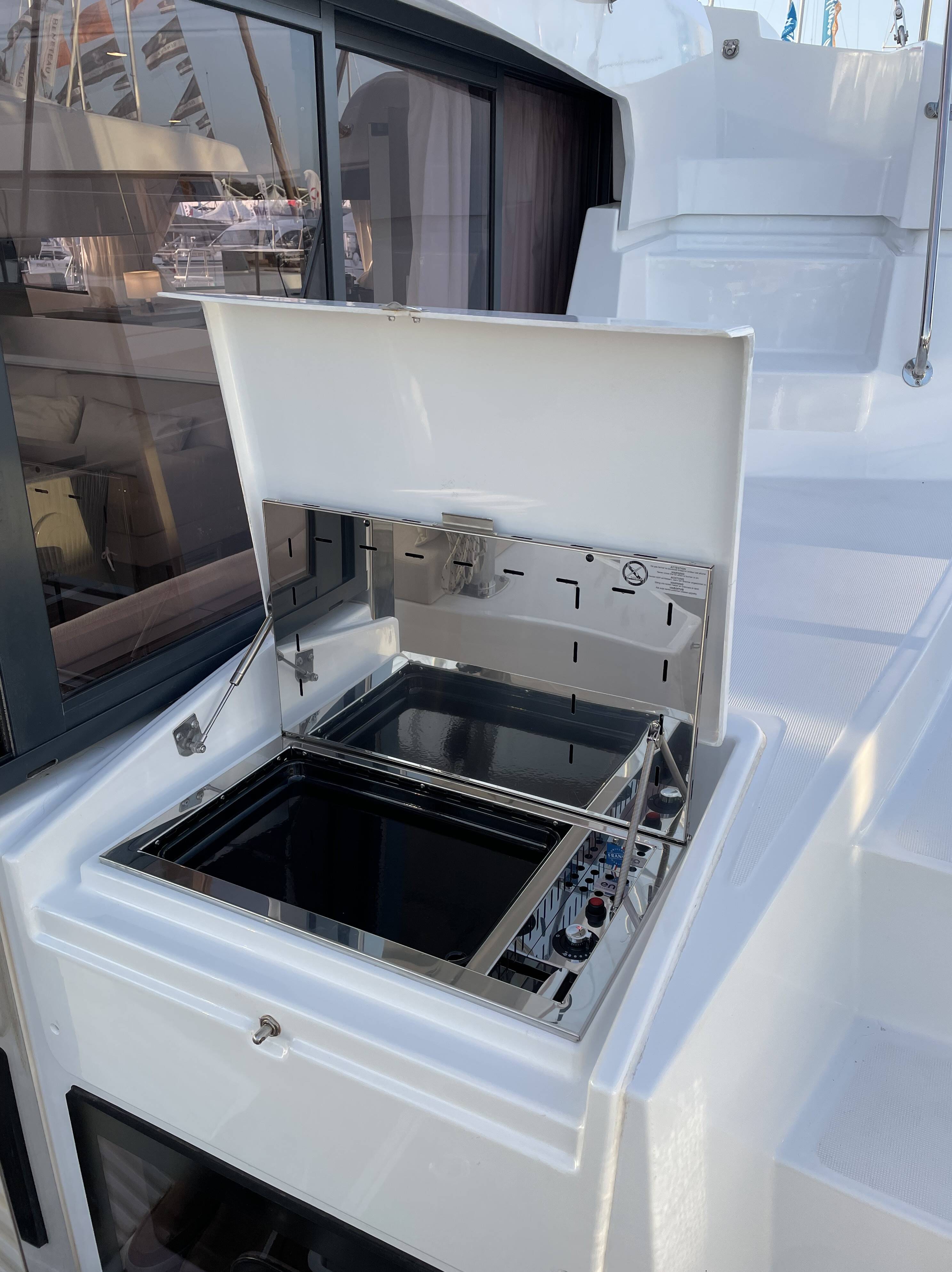 Katamaran Bali 4.4 Thetis