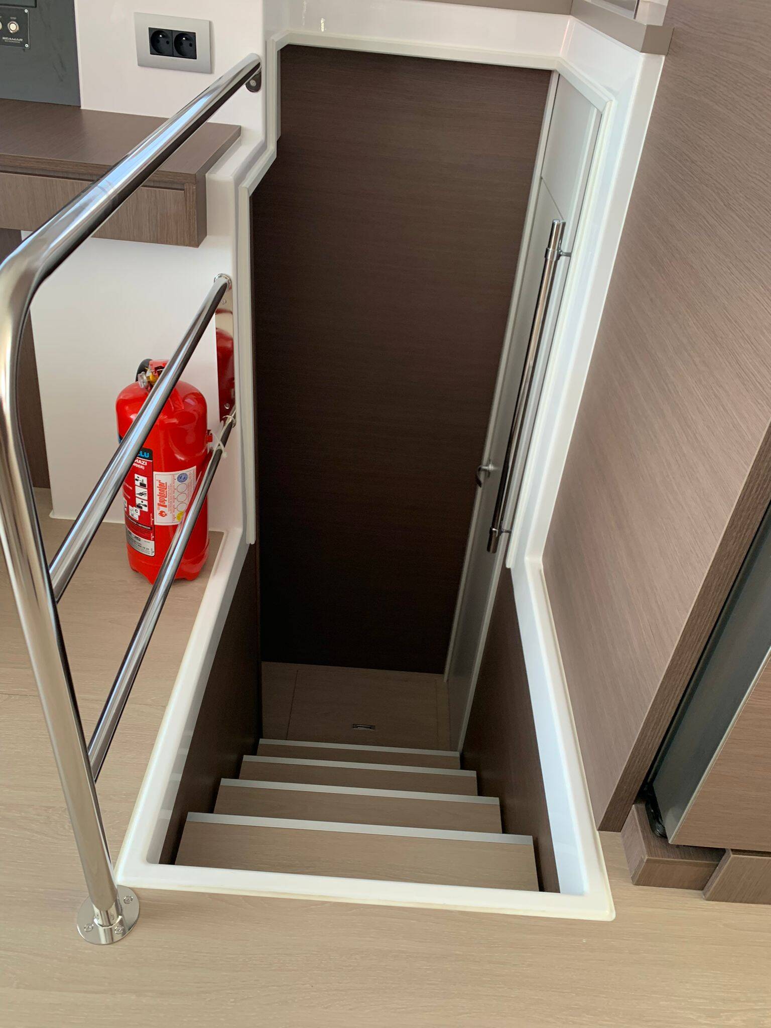Catamaran Bali 4.6 Ani Yasa