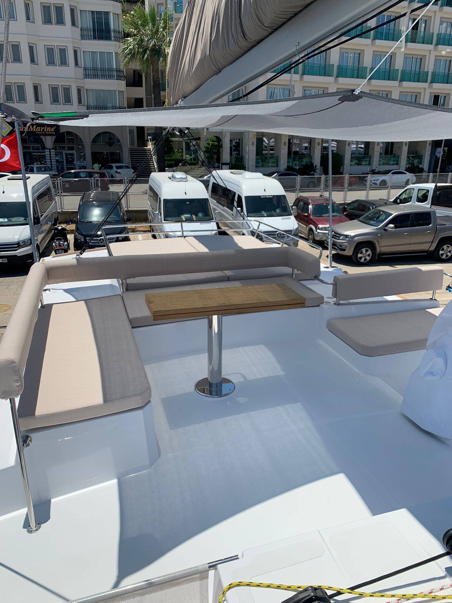 Catamaran Bali 4.6 Ani Yasa