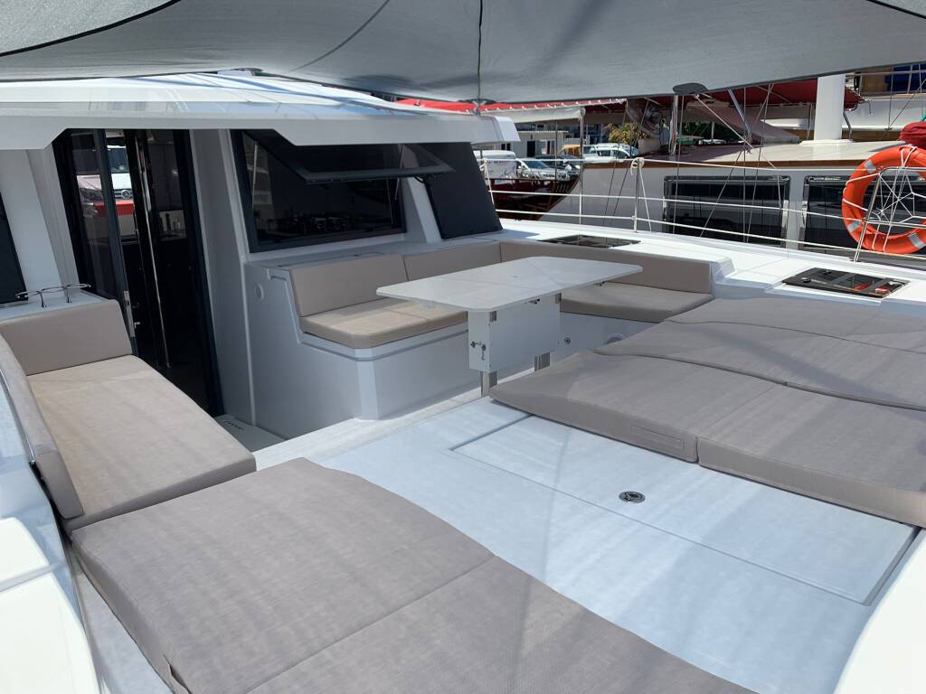Catamaran Bali 4.6 Ani Yasa