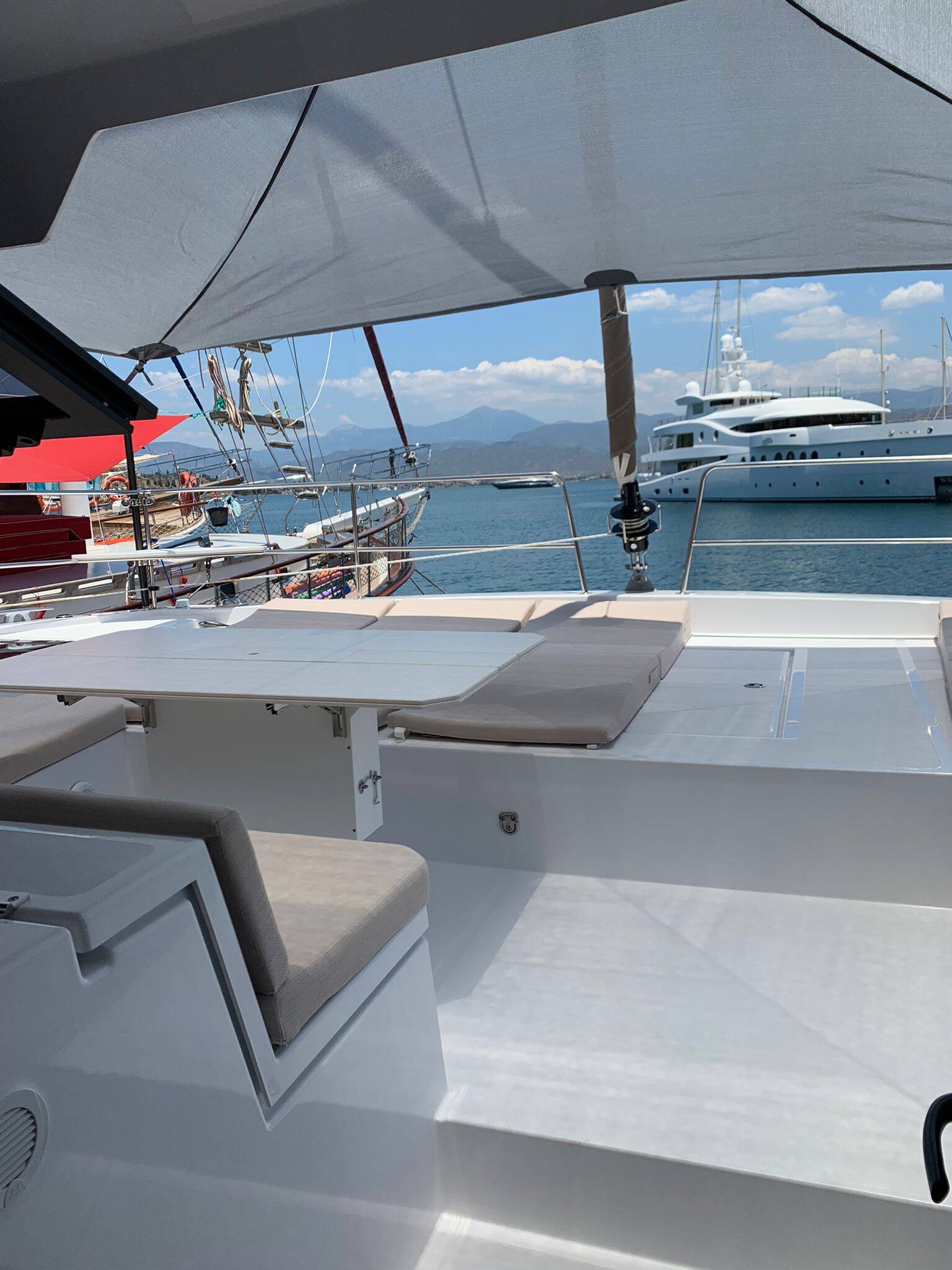 Catamaran Bali 4.6 Ani Yasa