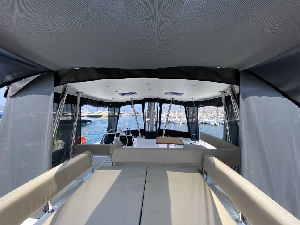 Catamaran Bali 4.6 Despina