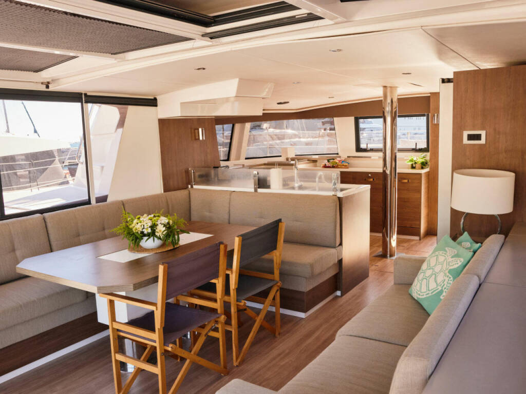 Catamaran Bali 4.6 Ediba Scorpio