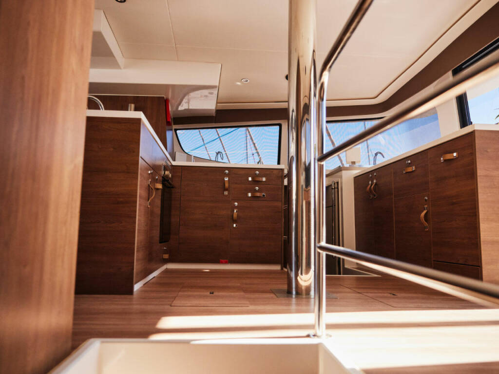 Catamaran Bali 4.6 Ediba Scorpio
