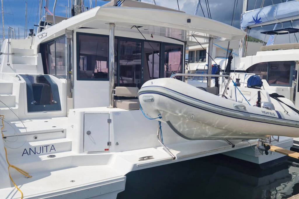 Catamaran Bali 4.6 Anjita