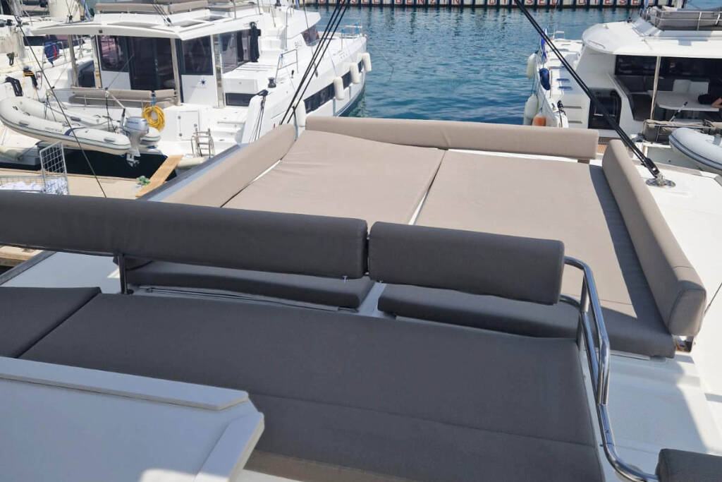 Catamaran Bali 4.6 Anjita
