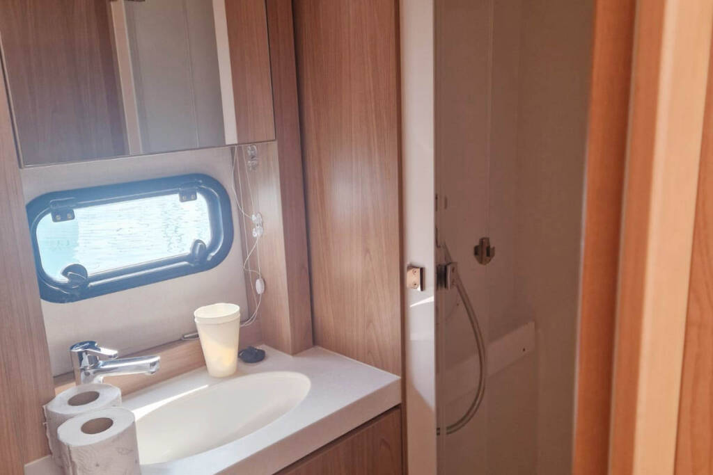 Catamaran Bali 4.6 Anjita