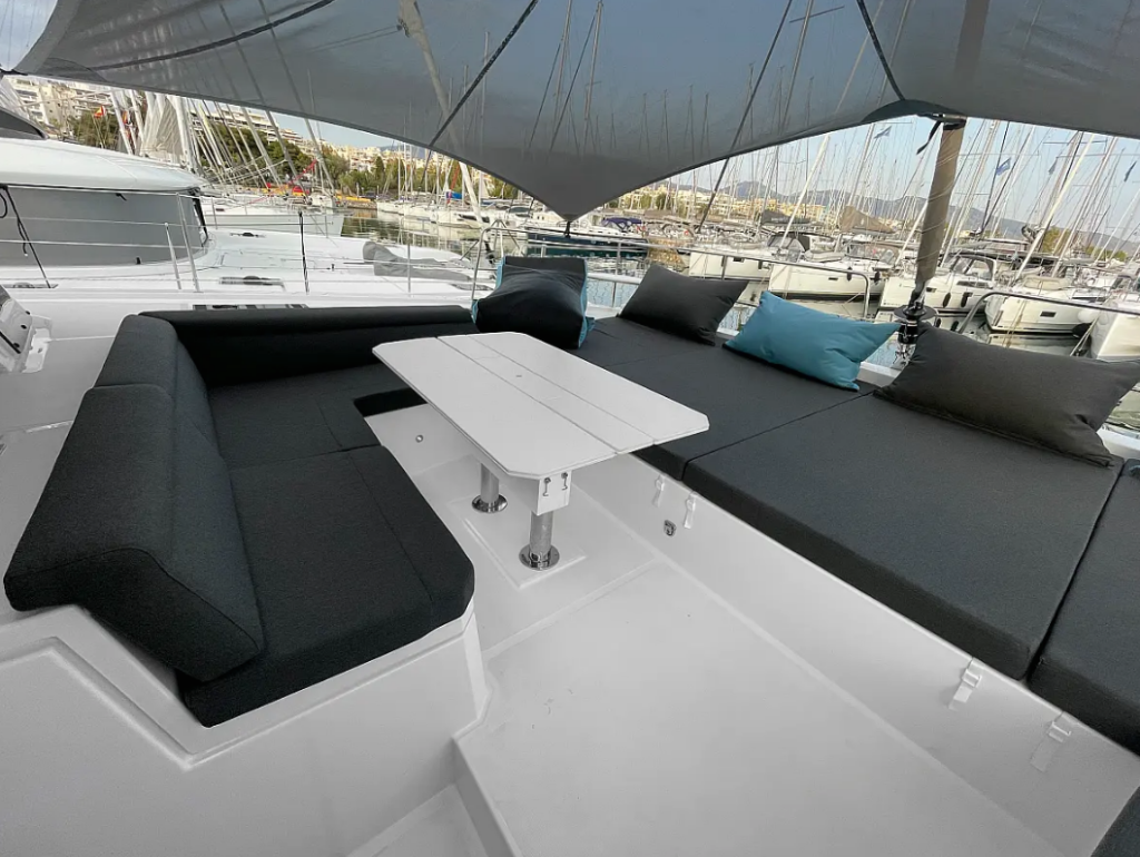 Catamaran Bali 4.6 Enma